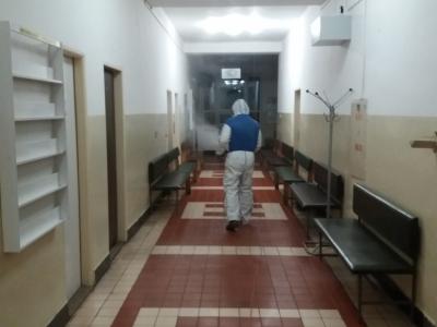 Dezinfekcia priestorov  Polikliniky Sabinov proti COVID-19 , foto 2 z 10