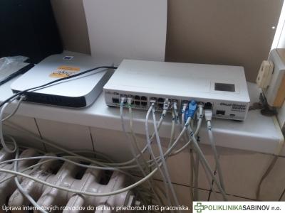 Úprava internetových rozvodov do racku v priestoroch RTG pracoviska. (máj 2020), foto 4 z 6