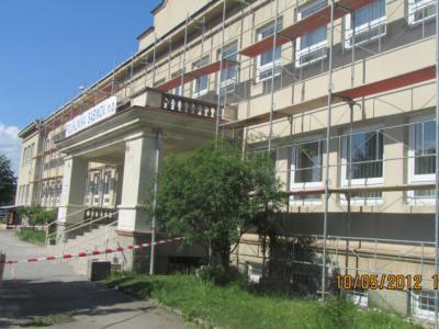 Rekonštrukcia fasády a strechy hlavnej budovy 2012, foto 3 z 17
